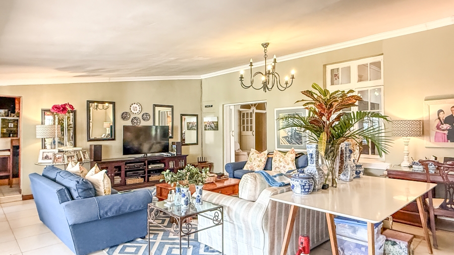 5 Bedroom Property for Sale in Shortens Country Estate KwaZulu-Natal