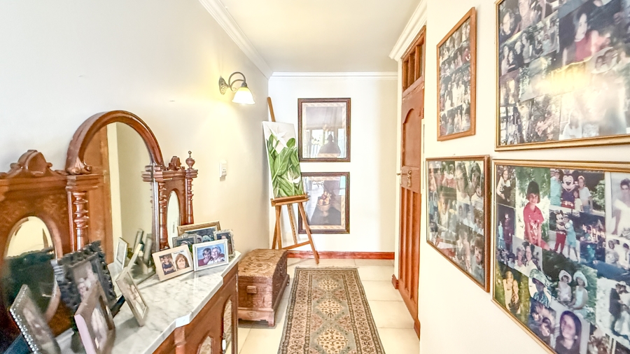 5 Bedroom Property for Sale in Shortens Country Estate KwaZulu-Natal