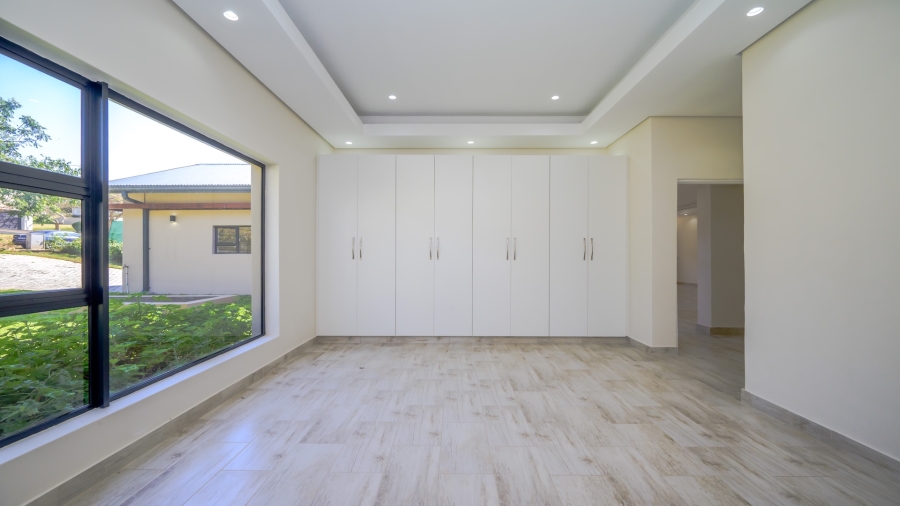 5 Bedroom Property for Sale in Zinkwazi Beach KwaZulu-Natal