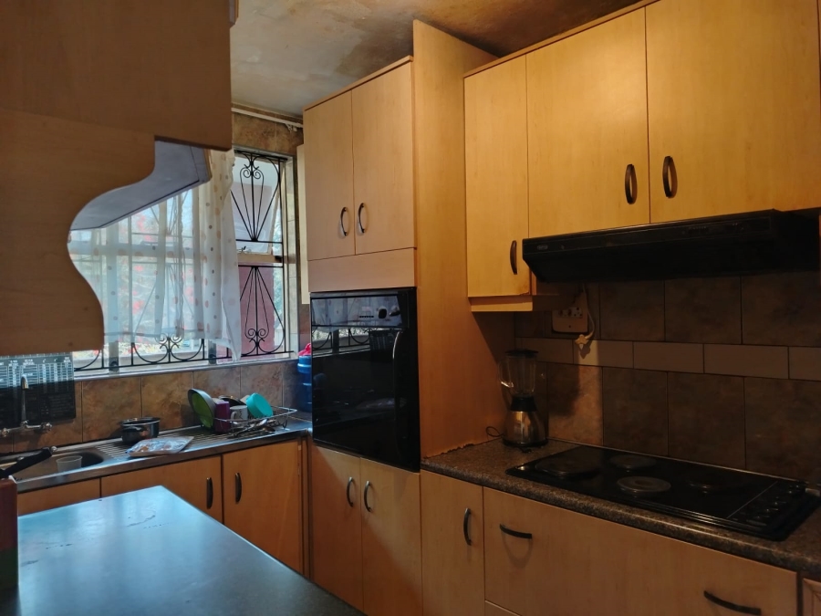 2 Bedroom Property for Sale in Empangeni Central KwaZulu-Natal