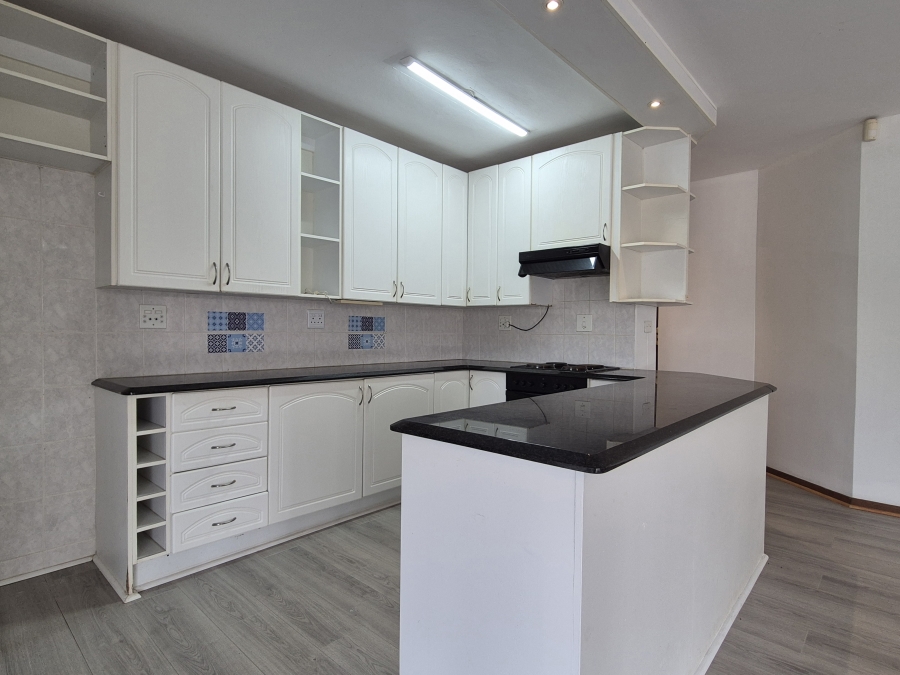 3 Bedroom Property for Sale in Salt Rock KwaZulu-Natal
