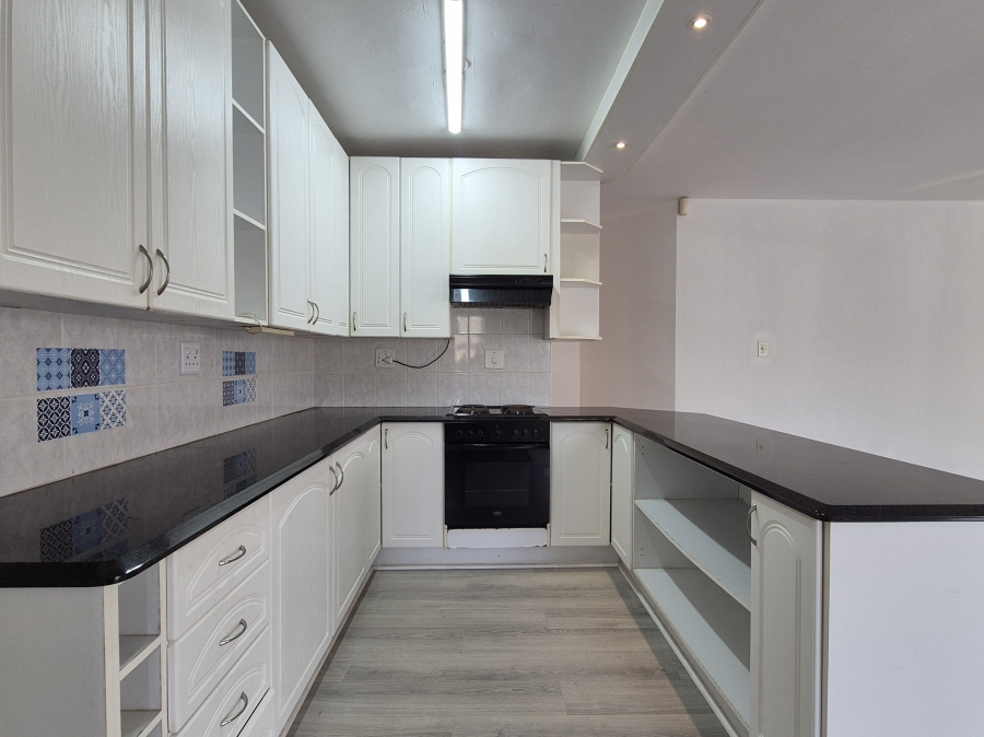 3 Bedroom Property for Sale in Salt Rock KwaZulu-Natal