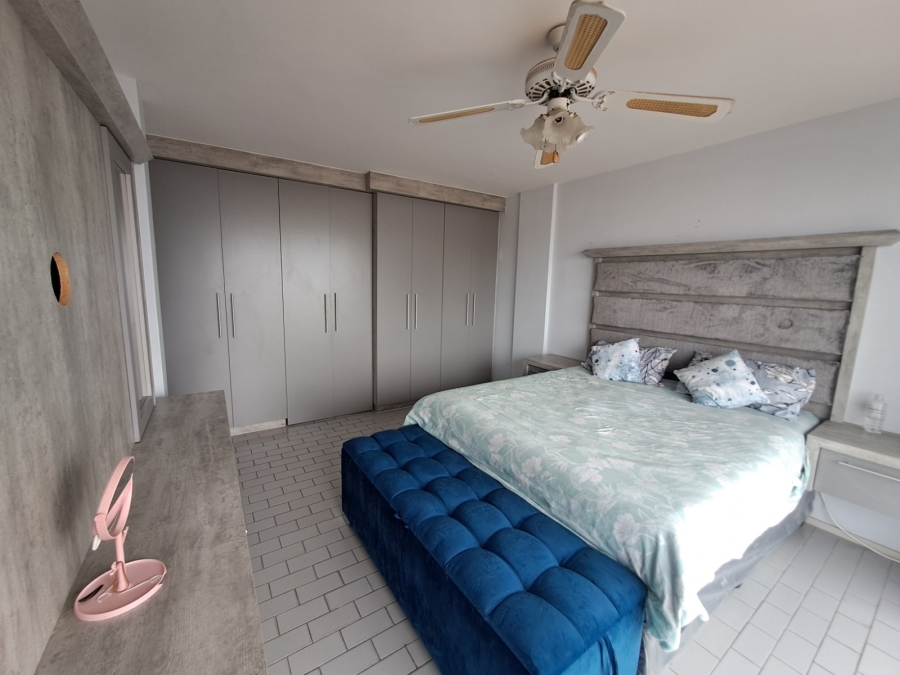 4 Bedroom Property for Sale in Manaba Beach KwaZulu-Natal