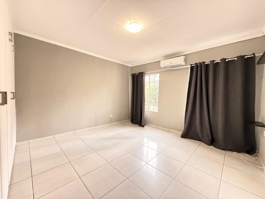 2 Bedroom Property for Sale in Aviary Hill KwaZulu-Natal