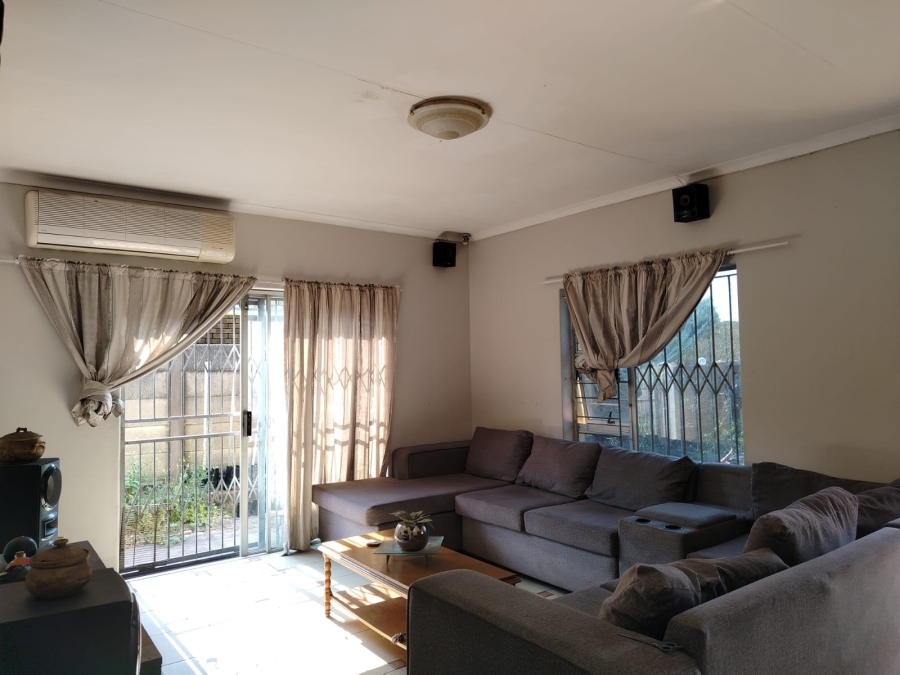 4 Bedroom Property for Sale in Birdswood KwaZulu-Natal