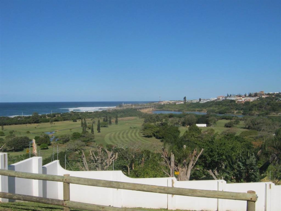 5 Bedroom Property for Sale in Umtentweni KwaZulu-Natal