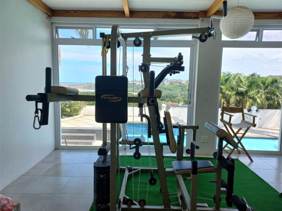 5 Bedroom Property for Sale in Umtentweni KwaZulu-Natal