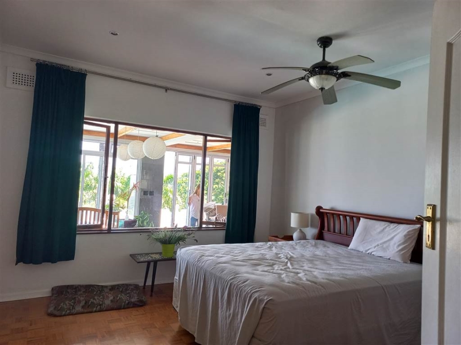 5 Bedroom Property for Sale in Umtentweni KwaZulu-Natal