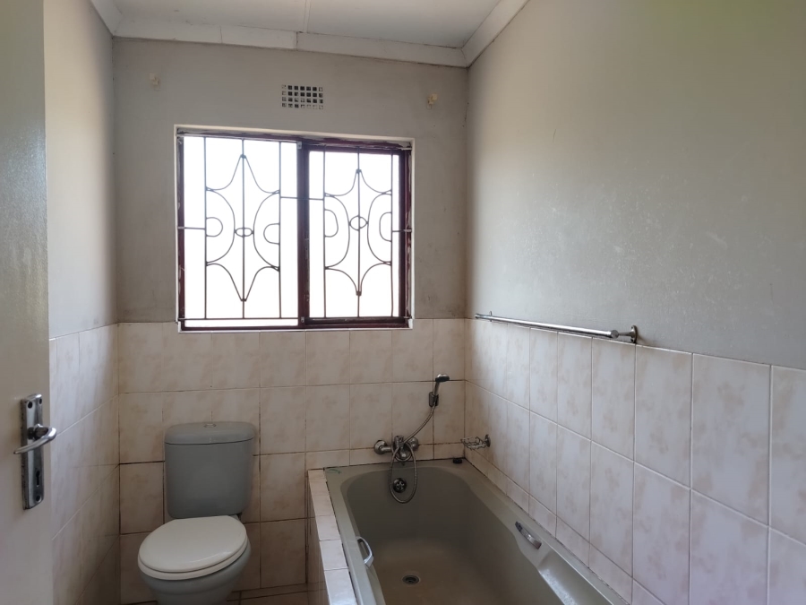 2 Bedroom Property for Sale in Ngwelezana KwaZulu-Natal
