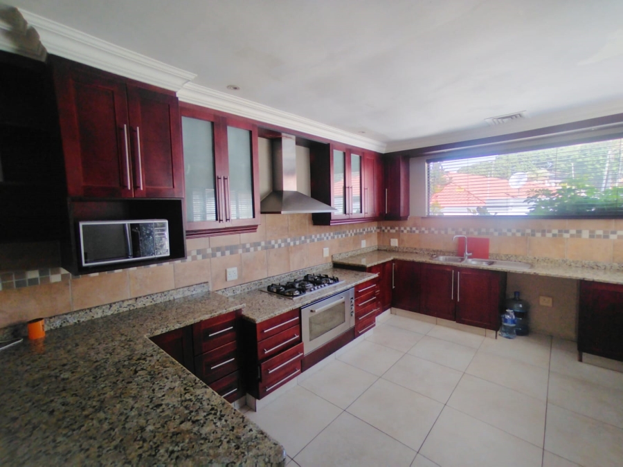 To Let 7 Bedroom Property for Rent in Herrwood Park KwaZulu-Natal