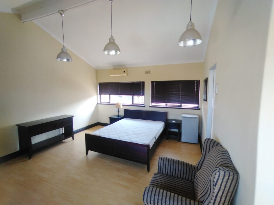 To Let 7 Bedroom Property for Rent in Herrwood Park KwaZulu-Natal