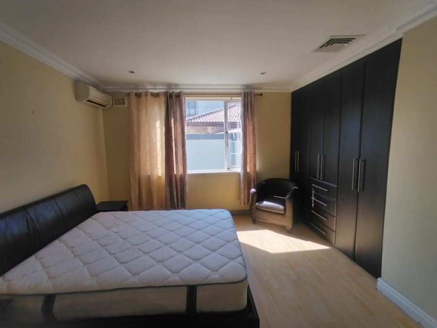To Let 7 Bedroom Property for Rent in Herrwood Park KwaZulu-Natal