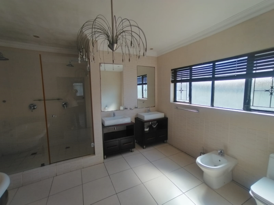 To Let 7 Bedroom Property for Rent in Herrwood Park KwaZulu-Natal
