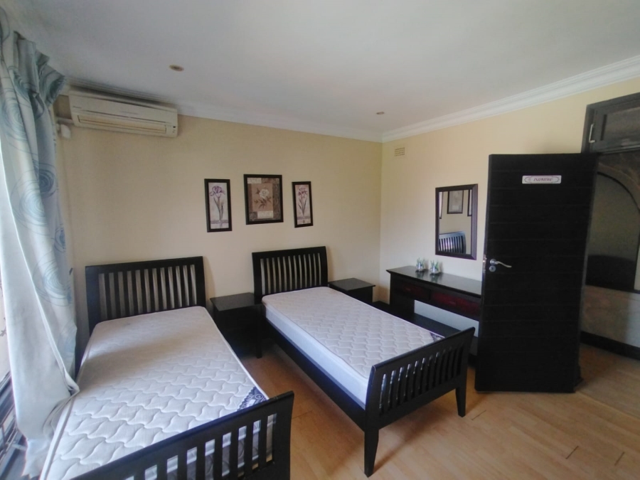 To Let 7 Bedroom Property for Rent in Herrwood Park KwaZulu-Natal