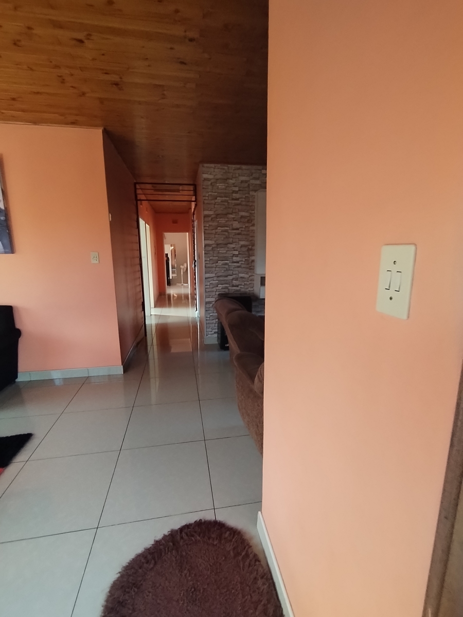 3 Bedroom Property for Sale in Richview KwaZulu-Natal