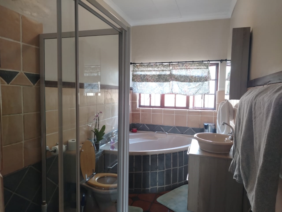 4 Bedroom Property for Sale in Meer En See KwaZulu-Natal