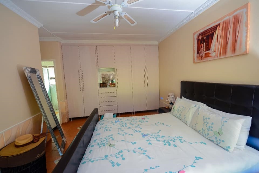 To Let 6 Bedroom Property for Rent in New Germany KwaZulu-Natal