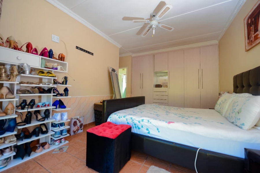 To Let 6 Bedroom Property for Rent in New Germany KwaZulu-Natal