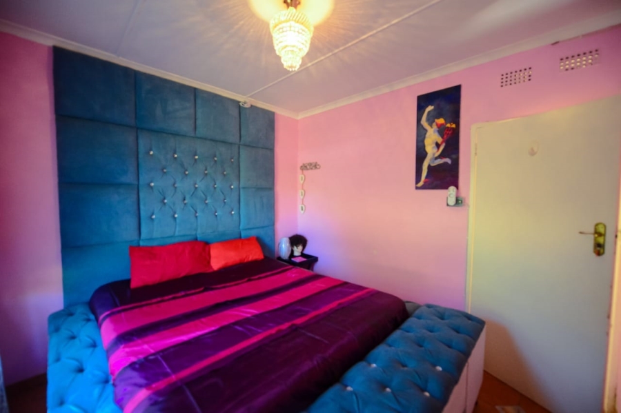 To Let 6 Bedroom Property for Rent in New Germany KwaZulu-Natal