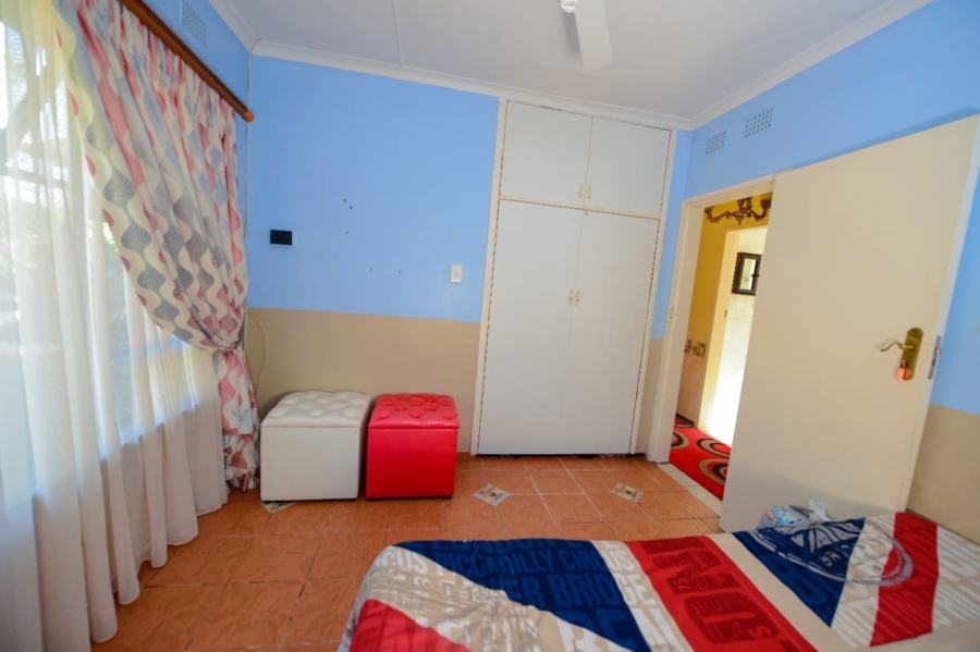 To Let 6 Bedroom Property for Rent in New Germany KwaZulu-Natal