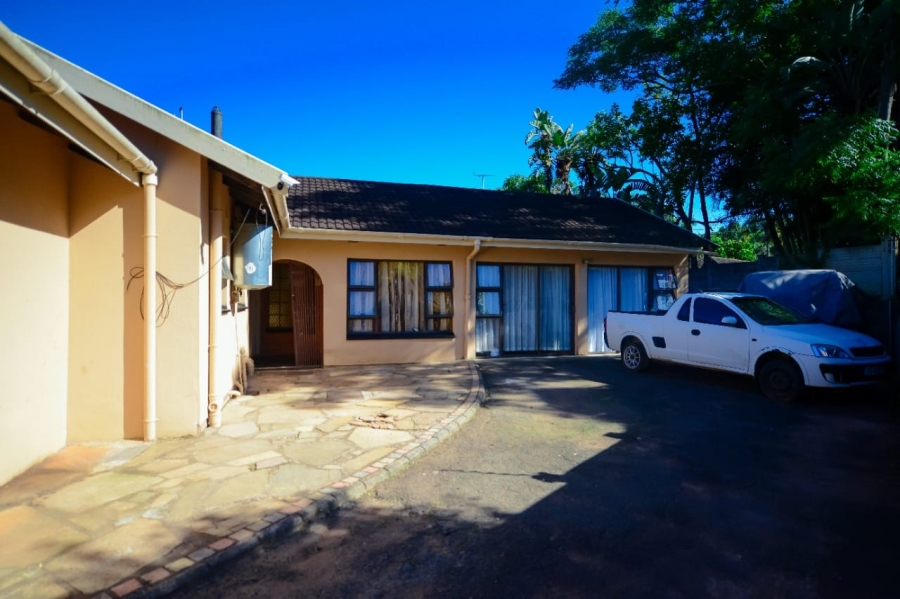 To Let 6 Bedroom Property for Rent in New Germany KwaZulu-Natal