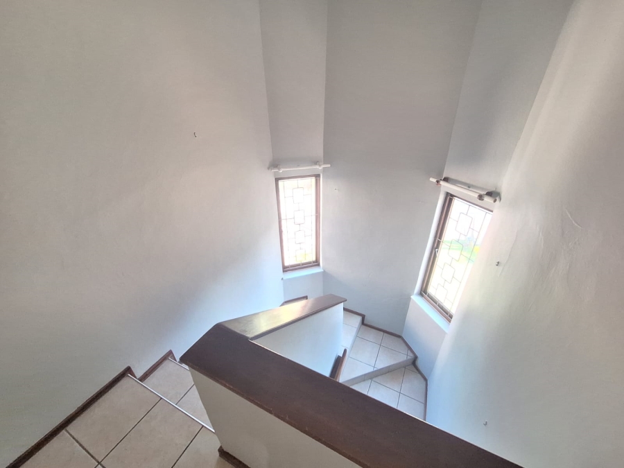 To Let 3 Bedroom Property for Rent in Margate KwaZulu-Natal