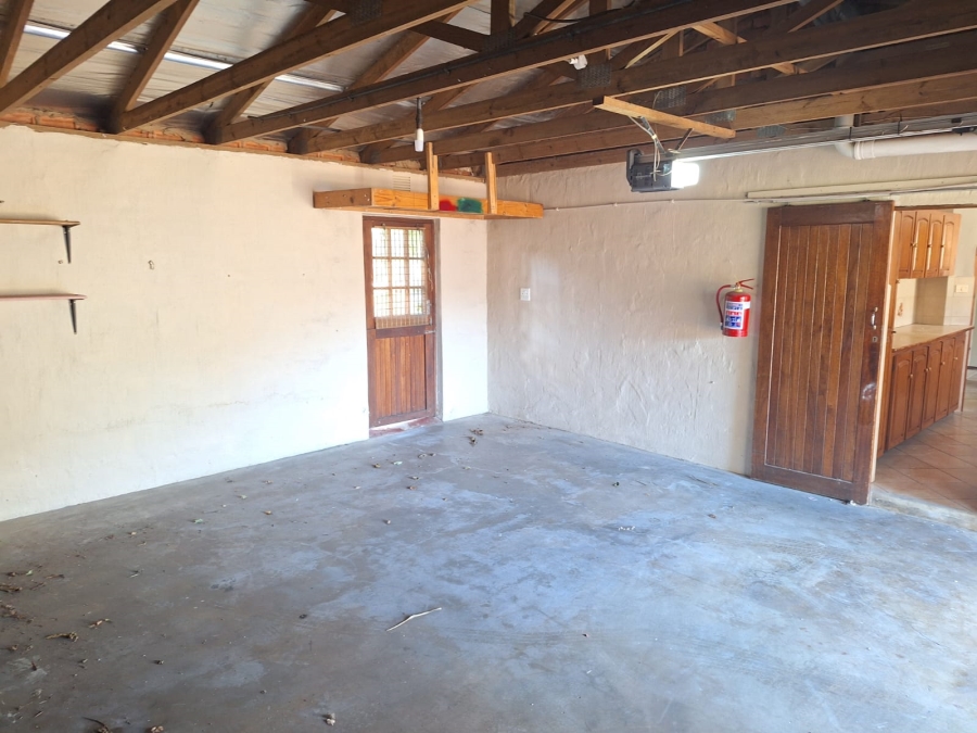To Let 3 Bedroom Property for Rent in Margate KwaZulu-Natal