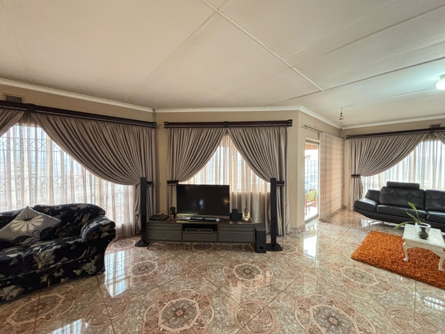 4 Bedroom Property for Sale in Sea Cow Lake KwaZulu-Natal