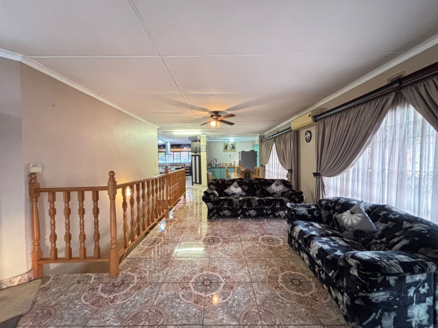 4 Bedroom Property for Sale in Sea Cow Lake KwaZulu-Natal