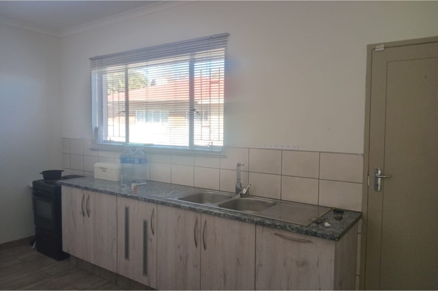 3 Bedroom Property for Sale in Schuinshoogte KwaZulu-Natal
