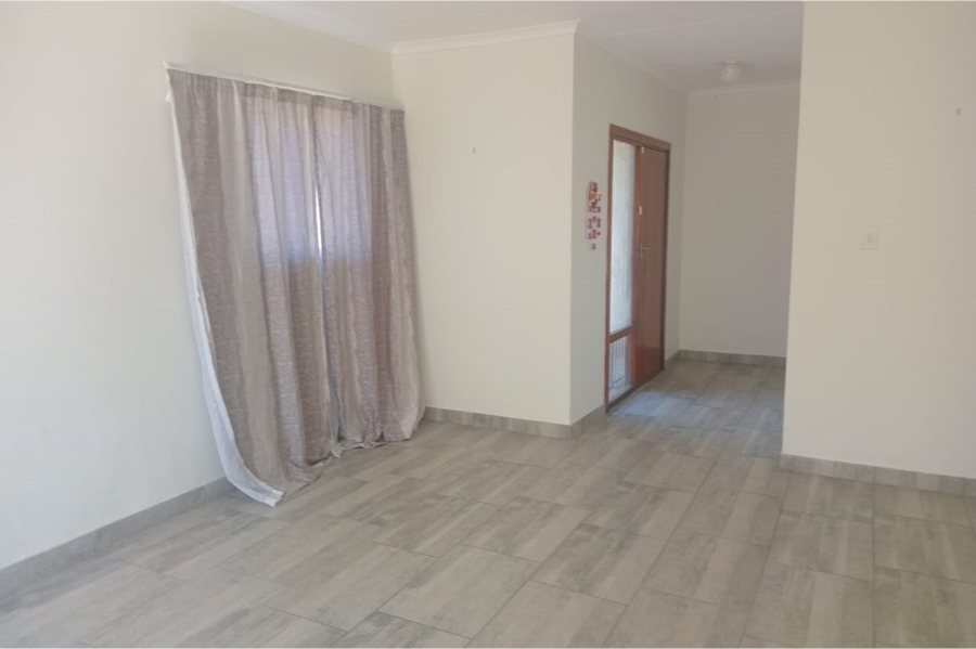 3 Bedroom Property for Sale in Schuinshoogte KwaZulu-Natal