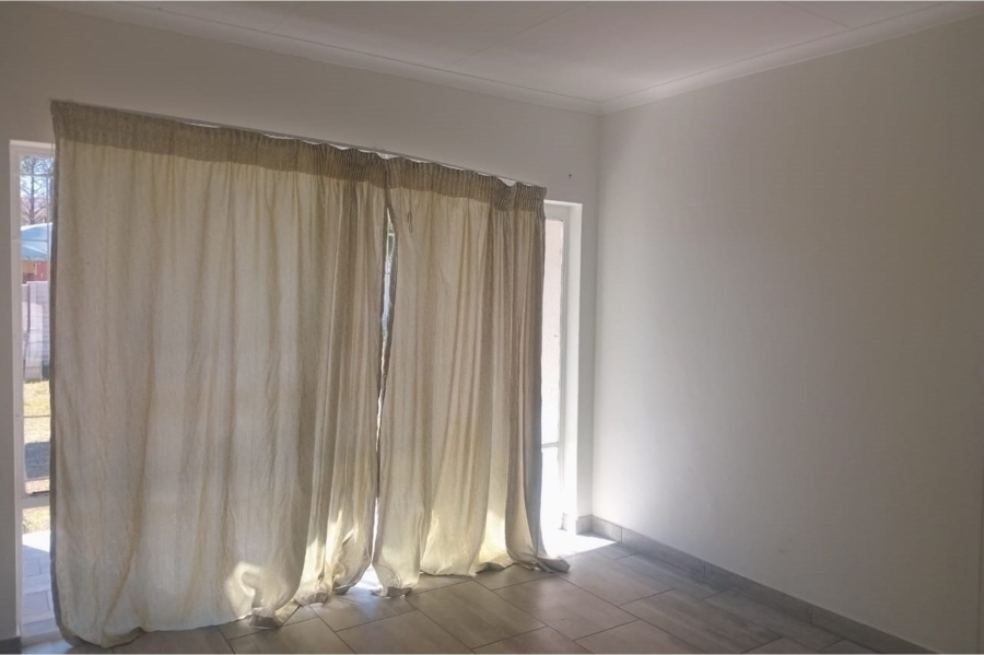 3 Bedroom Property for Sale in Schuinshoogte KwaZulu-Natal