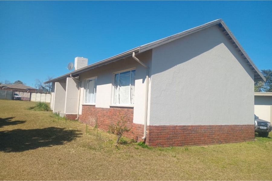 3 Bedroom Property for Sale in Schuinshoogte KwaZulu-Natal