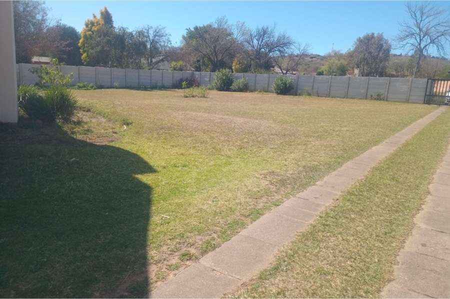 3 Bedroom Property for Sale in Schuinshoogte KwaZulu-Natal
