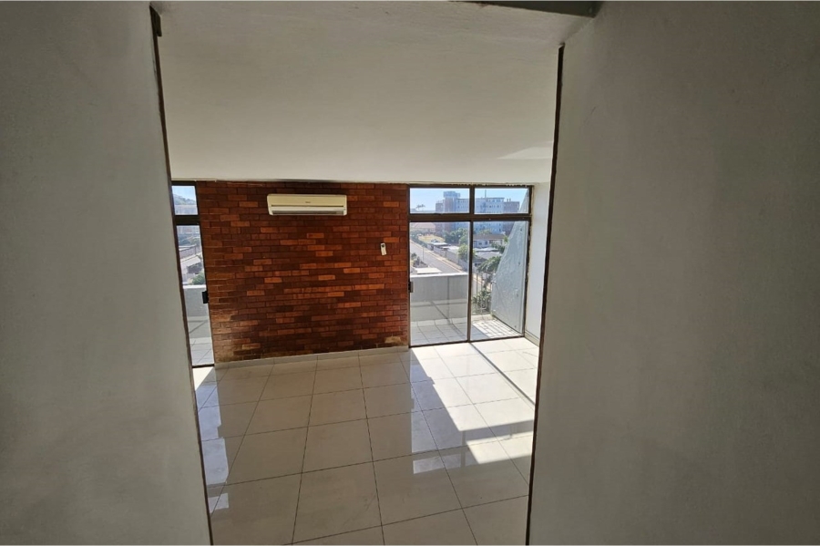 To Let 3 Bedroom Property for Rent in Essenwood KwaZulu-Natal
