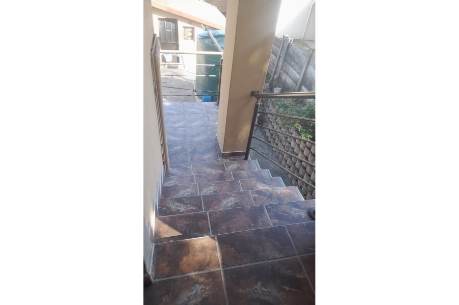 To Let 2 Bedroom Property for Rent in Malvern KwaZulu-Natal