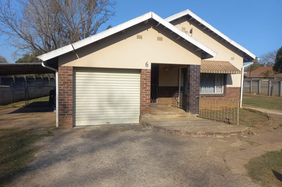 3 Bedroom Property for Sale in Scottsville KwaZulu-Natal