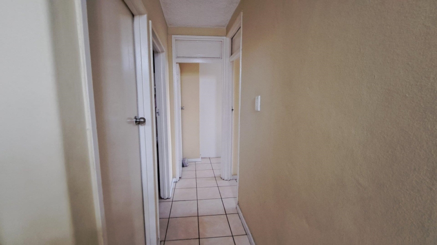 2 Bedroom Property for Sale in Glenwood KwaZulu-Natal