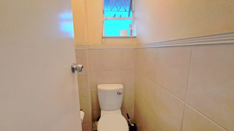 2 Bedroom Property for Sale in Glenwood KwaZulu-Natal