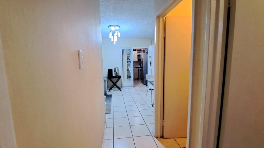 2 Bedroom Property for Sale in Glenwood KwaZulu-Natal
