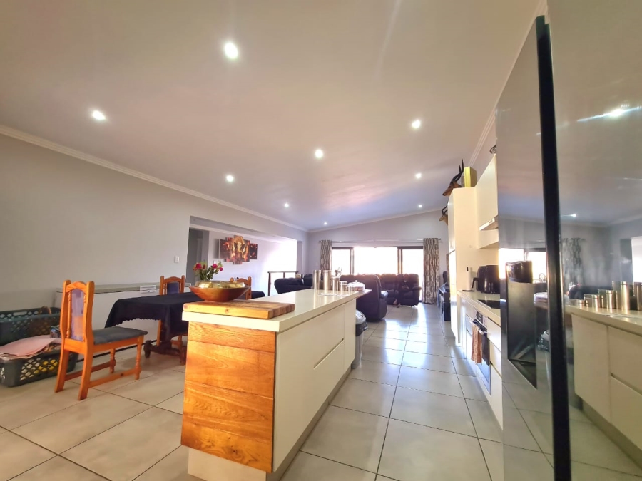 4 Bedroom Property for Sale in Palm Lakes Estate KwaZulu-Natal