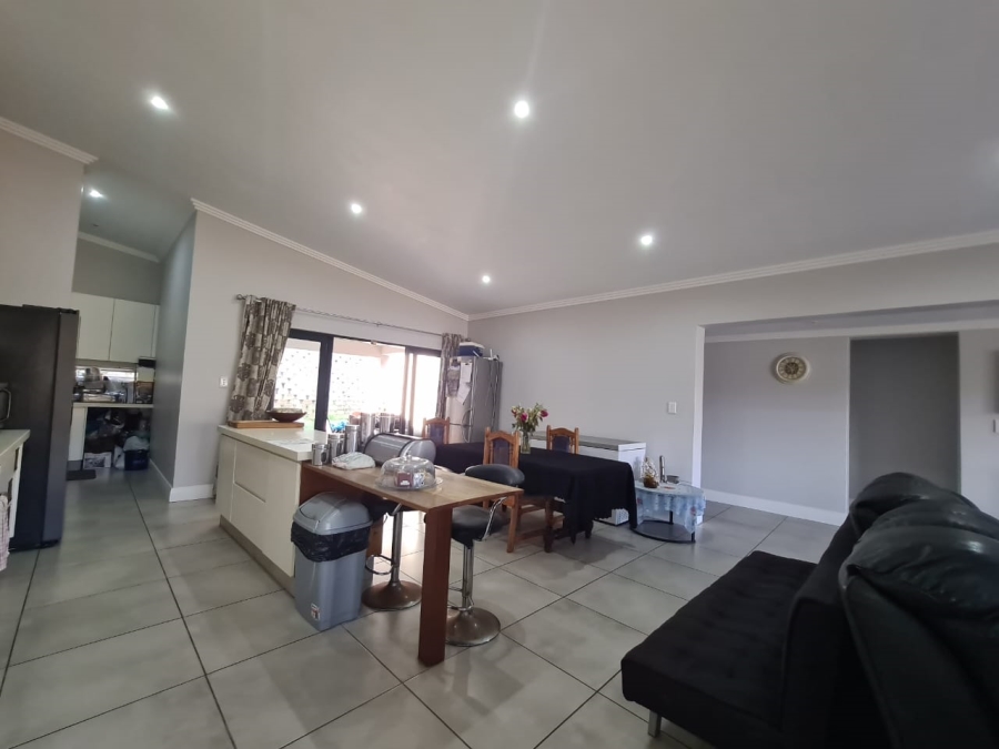 4 Bedroom Property for Sale in Palm Lakes Estate KwaZulu-Natal