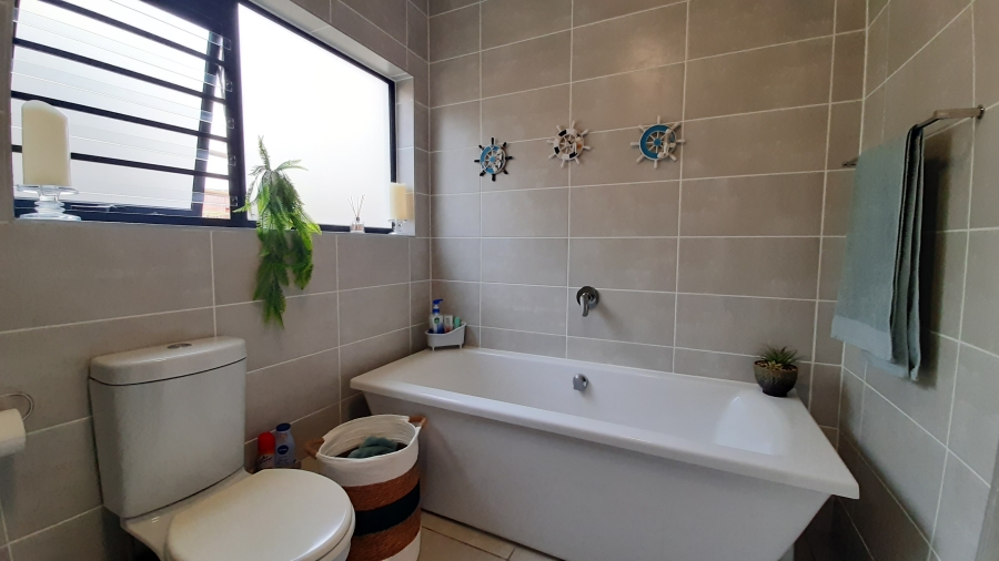 To Let 3 Bedroom Property for Rent in Ballito Central KwaZulu-Natal