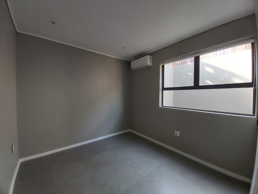 To Let 4 Bedroom Property for Rent in Palm Lakes Estate KwaZulu-Natal