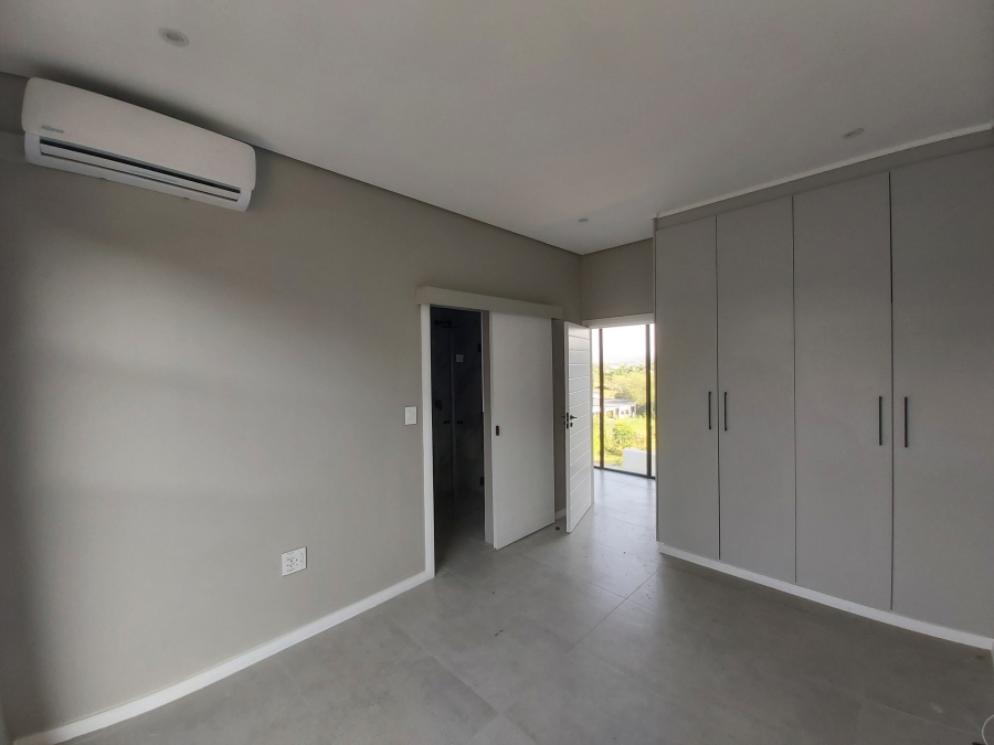 To Let 4 Bedroom Property for Rent in Palm Lakes Estate KwaZulu-Natal