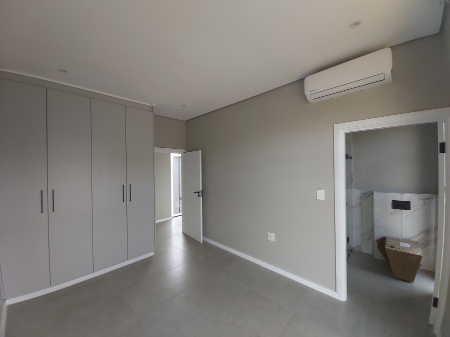 To Let 4 Bedroom Property for Rent in Palm Lakes Estate KwaZulu-Natal