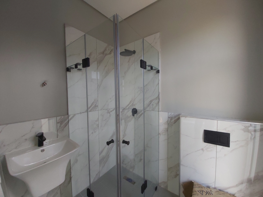 To Let 4 Bedroom Property for Rent in Palm Lakes Estate KwaZulu-Natal