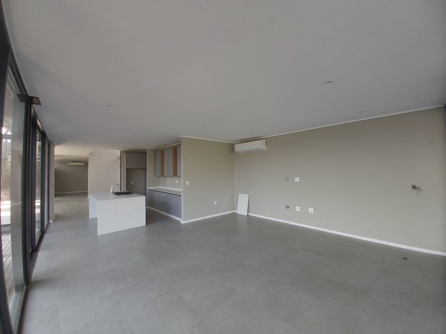 To Let 4 Bedroom Property for Rent in Palm Lakes Estate KwaZulu-Natal