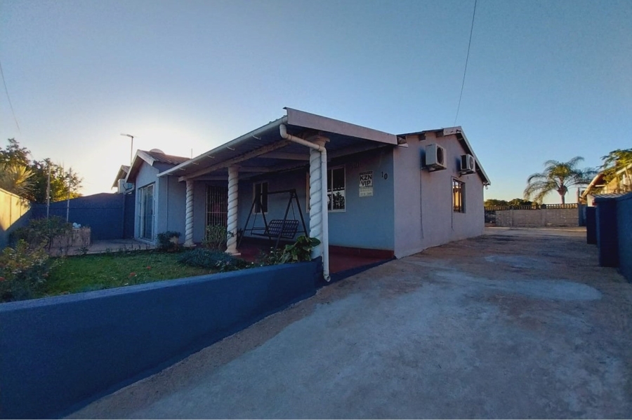4 Bedroom Property for Sale in Clayfield KwaZulu-Natal