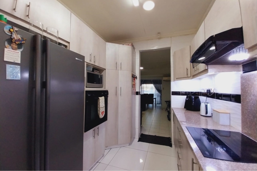 4 Bedroom Property for Sale in Clayfield KwaZulu-Natal